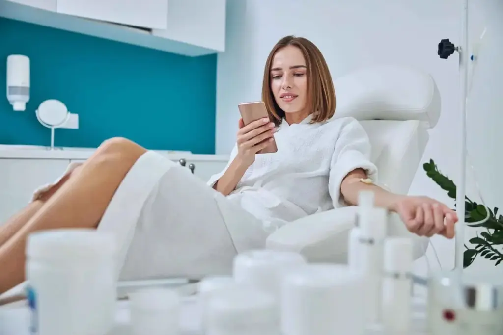 IV Hydration Therapy in ELK Grove: Benefits, Uses & What to Expect 1 IV Hydration Therapy